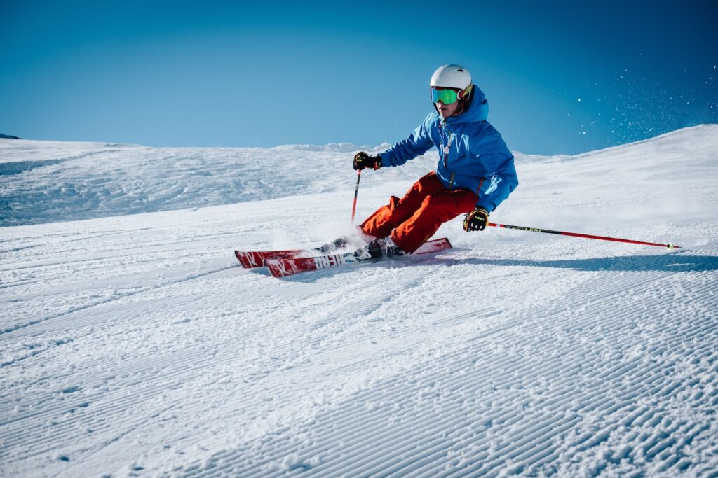 ski season in stowe vermont