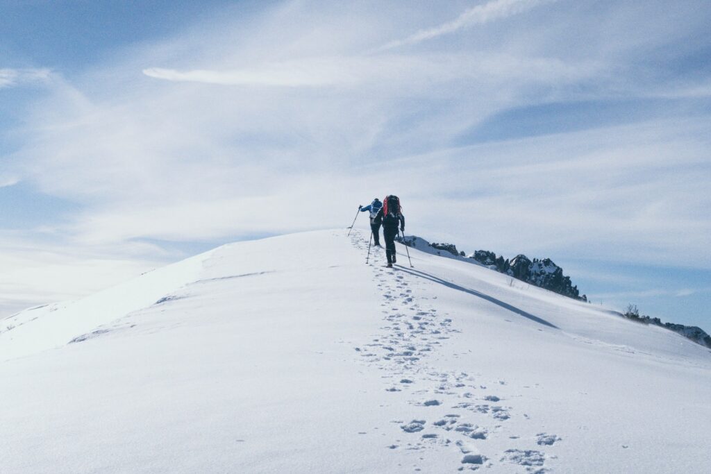 winter hiking checklist
